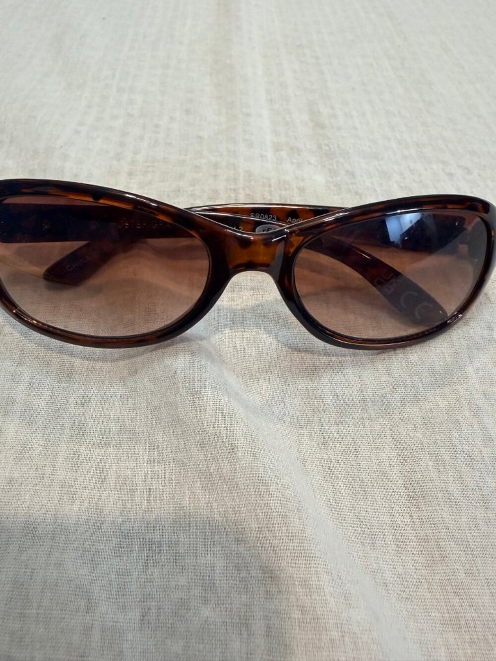 [Z7] Foster Grant Tortoise Sunglasses Brown Gradient Lens